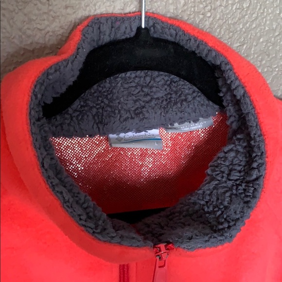 Fleece - Picture 3 of 3